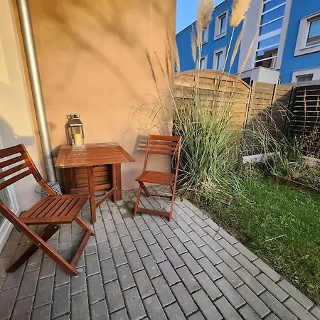Wygodne M Z Ogrodkiem Apartment Rzeszow Exterior photo